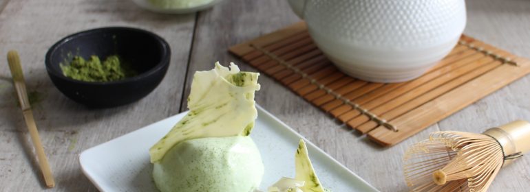 PANNA COTTA DE CHOCOLATE BLANCO Y TÉ MATCHA